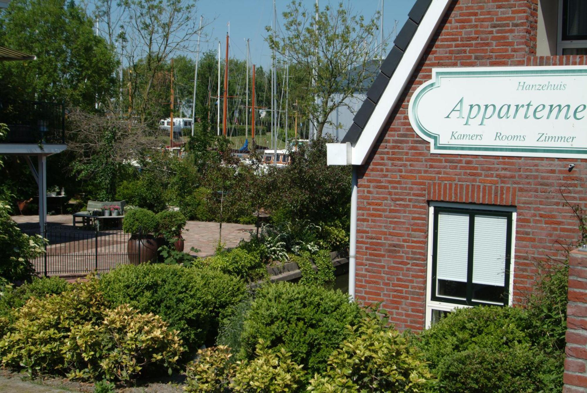 Hanzehuis Appartementen Stavoren Extérieur photo